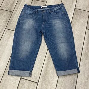 Levi’s jeans Capri women’s size 8-W29